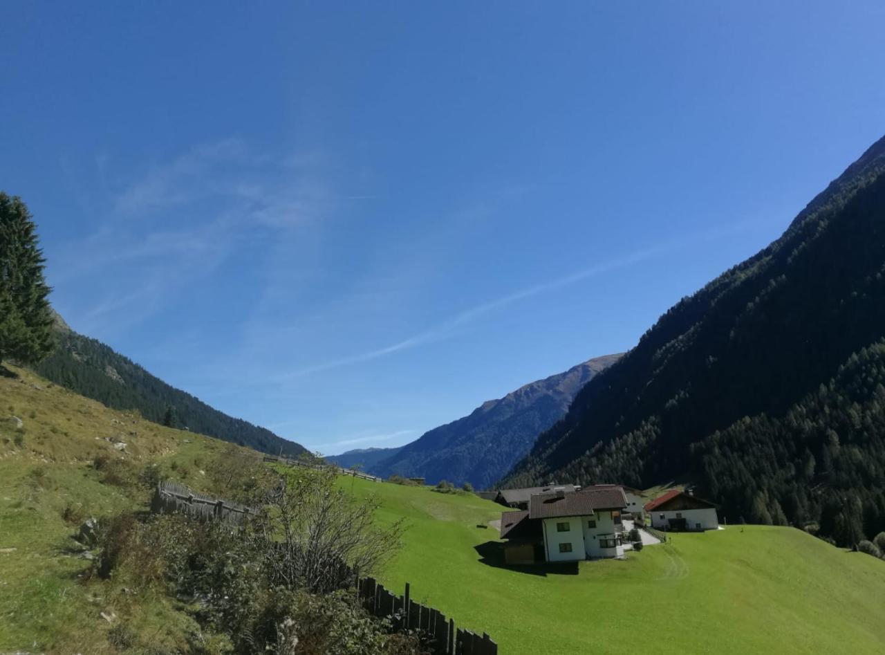 Pension Alpenrose Sankt Sigmund im Sellrain エクステリア 写真
