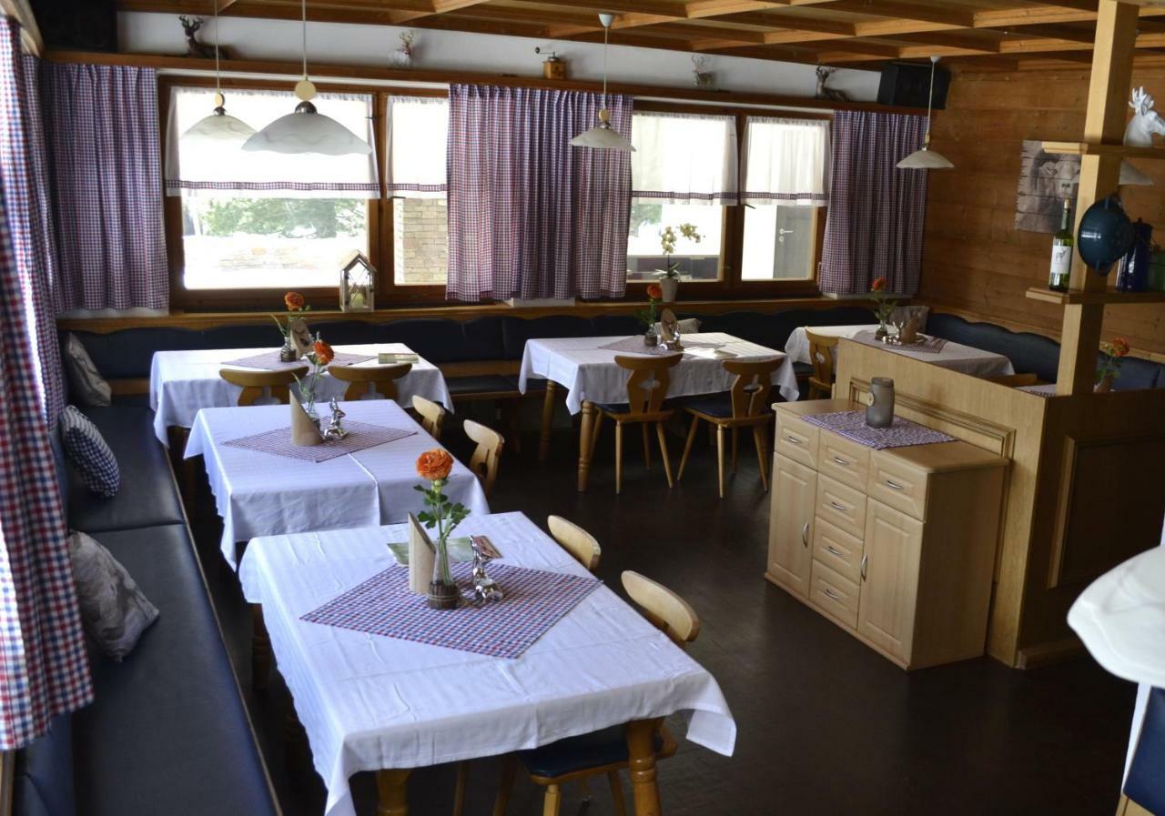 Pension Alpenrose Sankt Sigmund im Sellrain エクステリア 写真